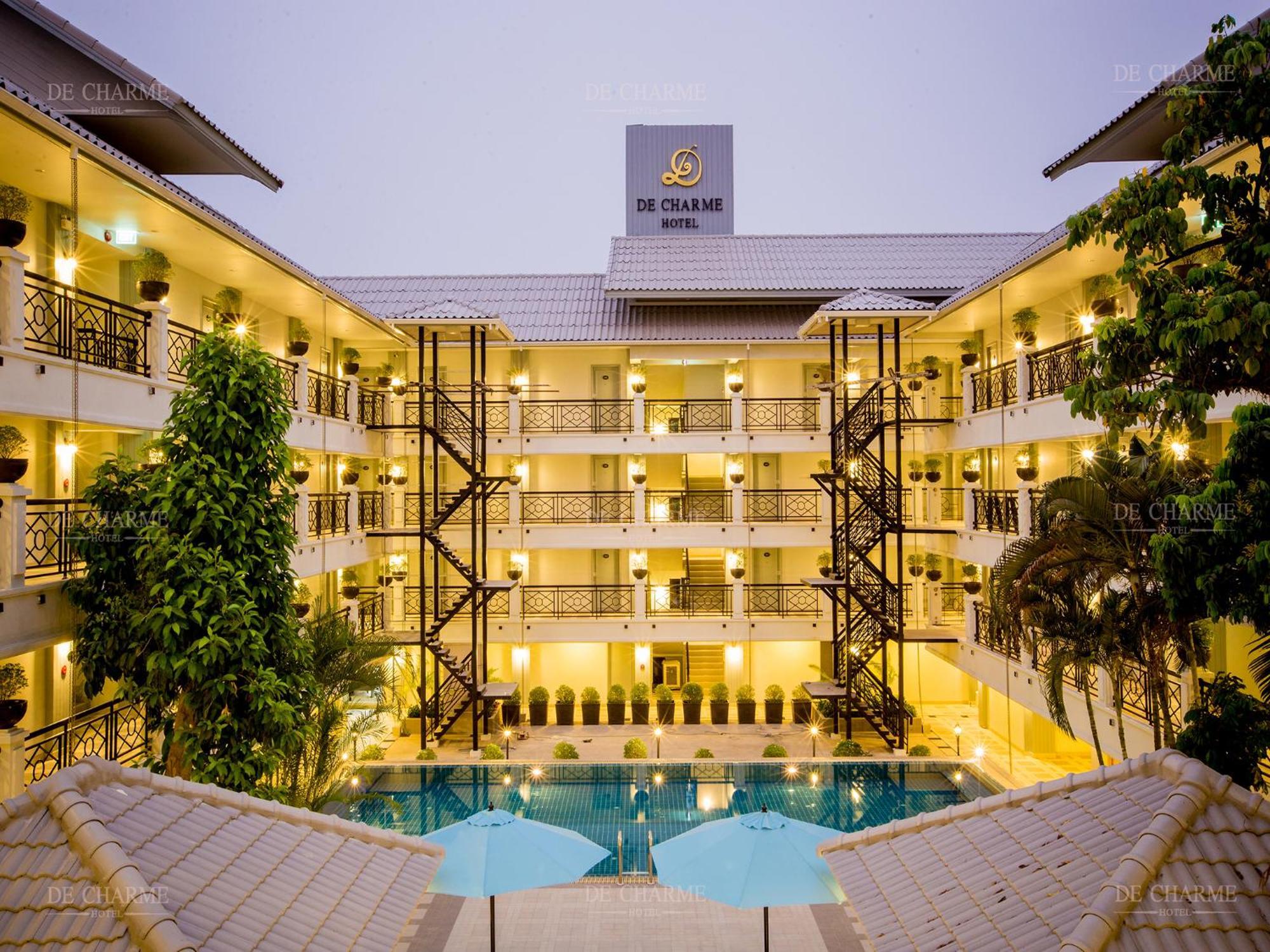 Decharme Hotel Chiang Mai Bagian luar foto